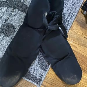 Med black fball pants w built in padding